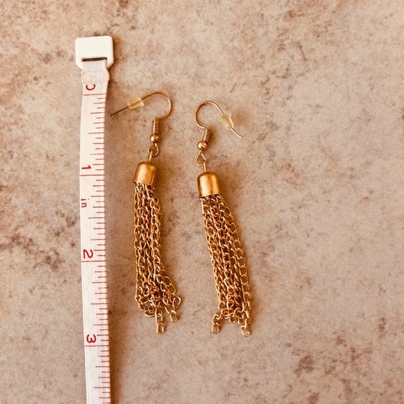 Chain Link Dangly Earrings - Picture 3 of 3